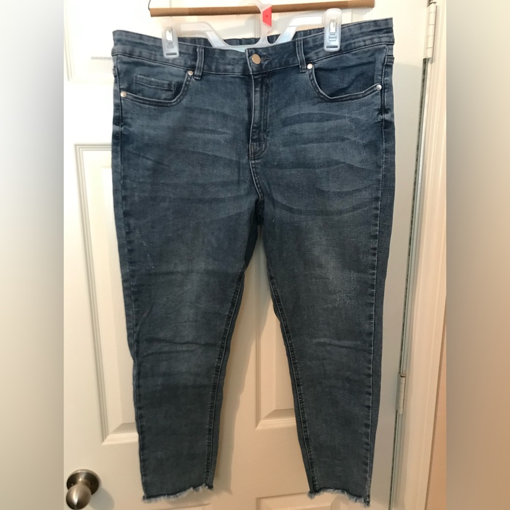Dip ankle jeans